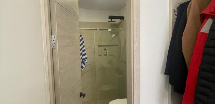 Apartamento  en Venta con Ascensor
