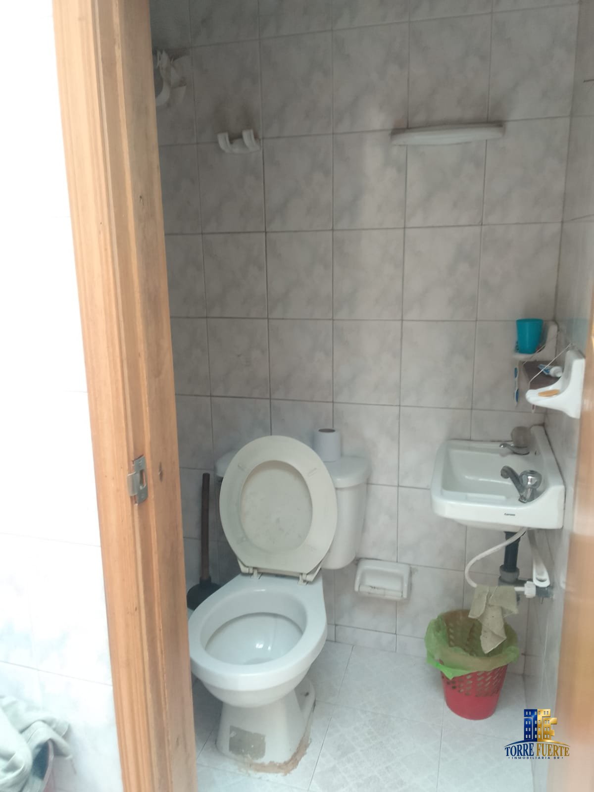 Cada En Venta La Almeria COD 1005