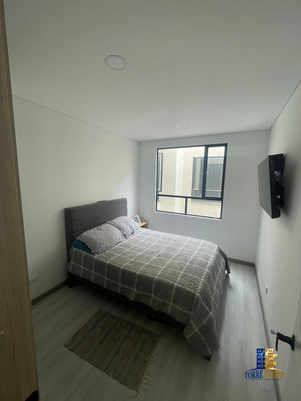 COD-1063-13 Apartamento En Venta Florencia COD – 1063