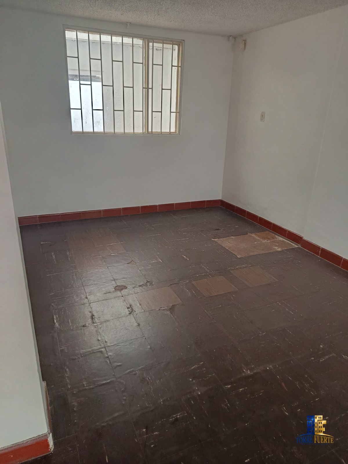 Casa Salinas Zarsamora COD – 1091