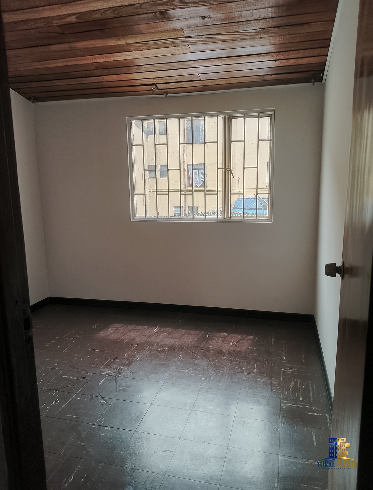 Casa Salinas Zarsamora COD – 1091