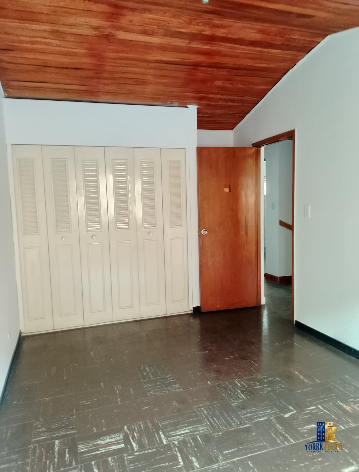 Casa Salinas Zarsamora COD – 1091