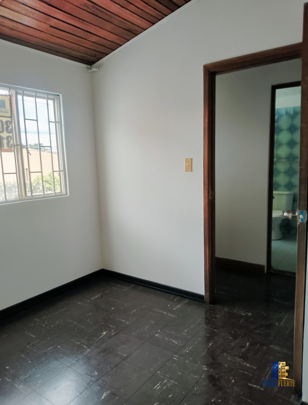 Casa Salinas Zarsamora COD – 1091