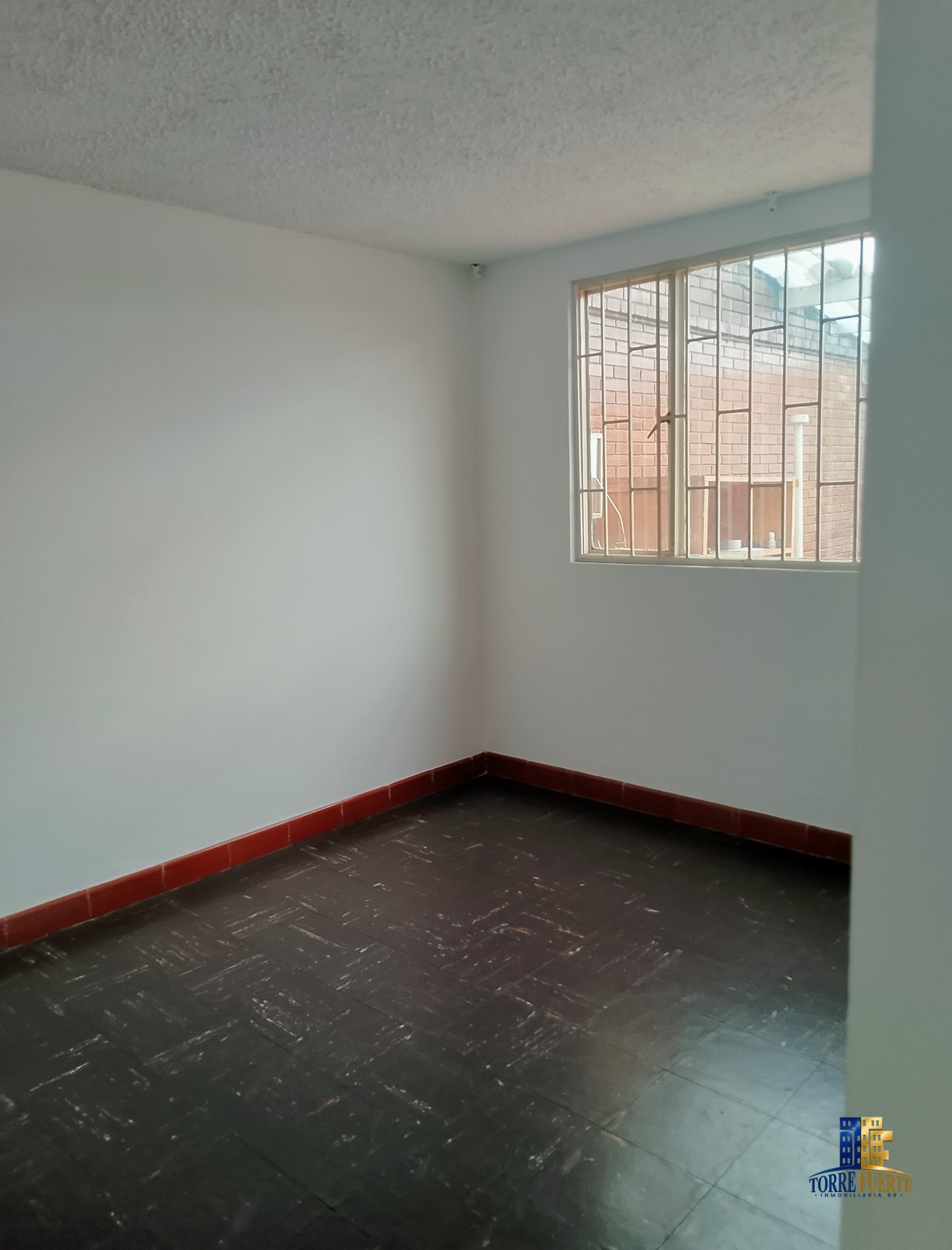 Casa Salinas Zarsamora COD – 1091
