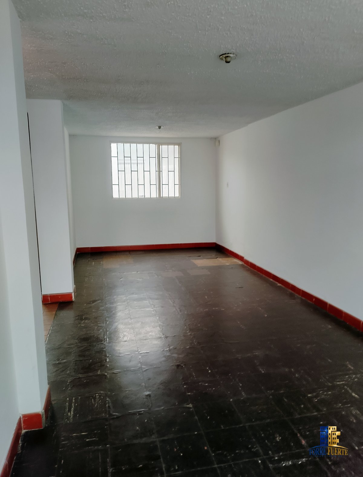 Casa Salinas Zarsamora COD – 1091