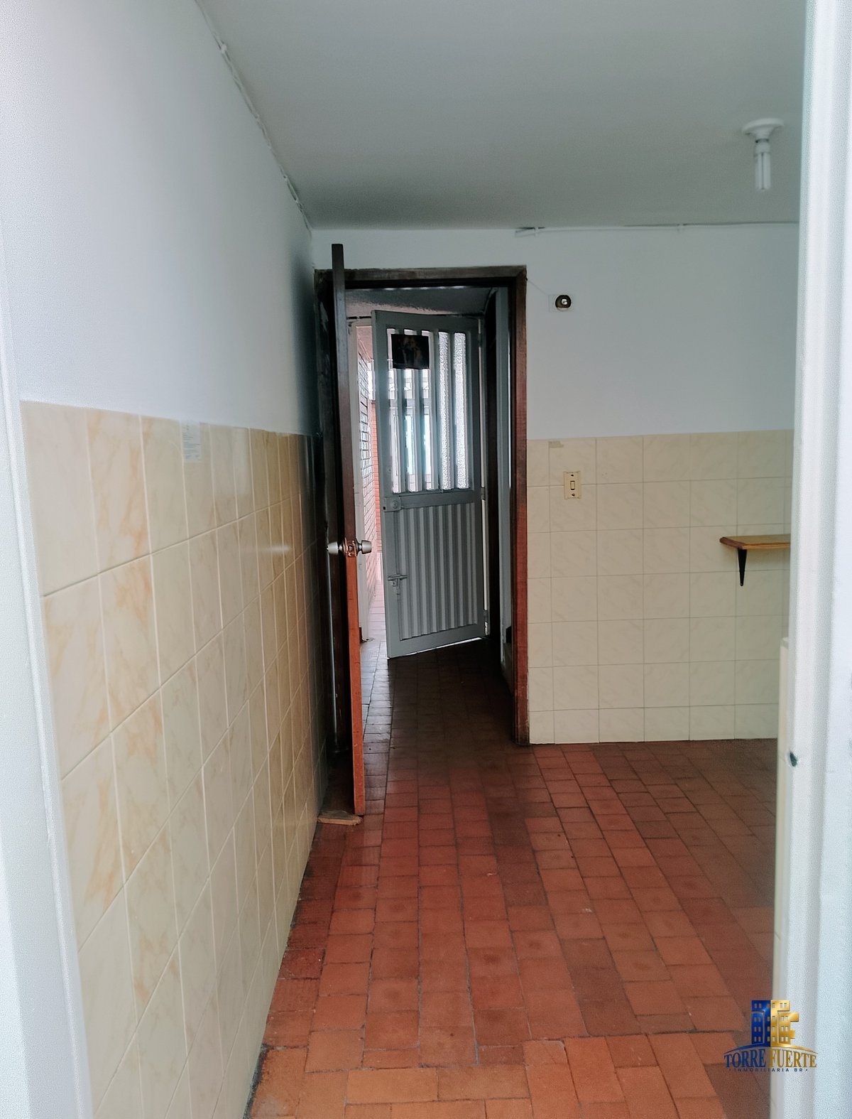 Casa Salinas Zarsamora COD – 1091