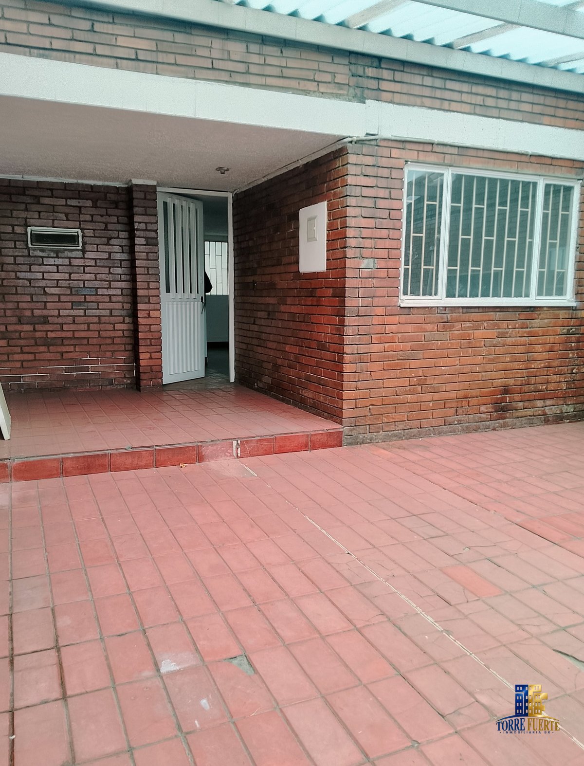 Casa Salinas Zarsamora COD – 1091