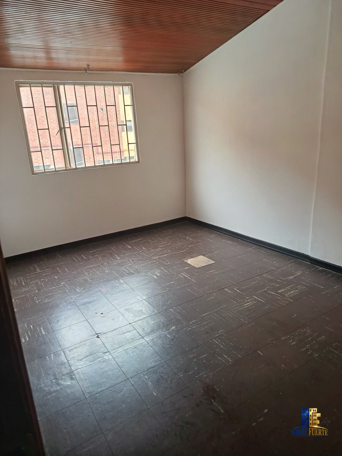 Casa Salinas Zarsamora COD – 1091